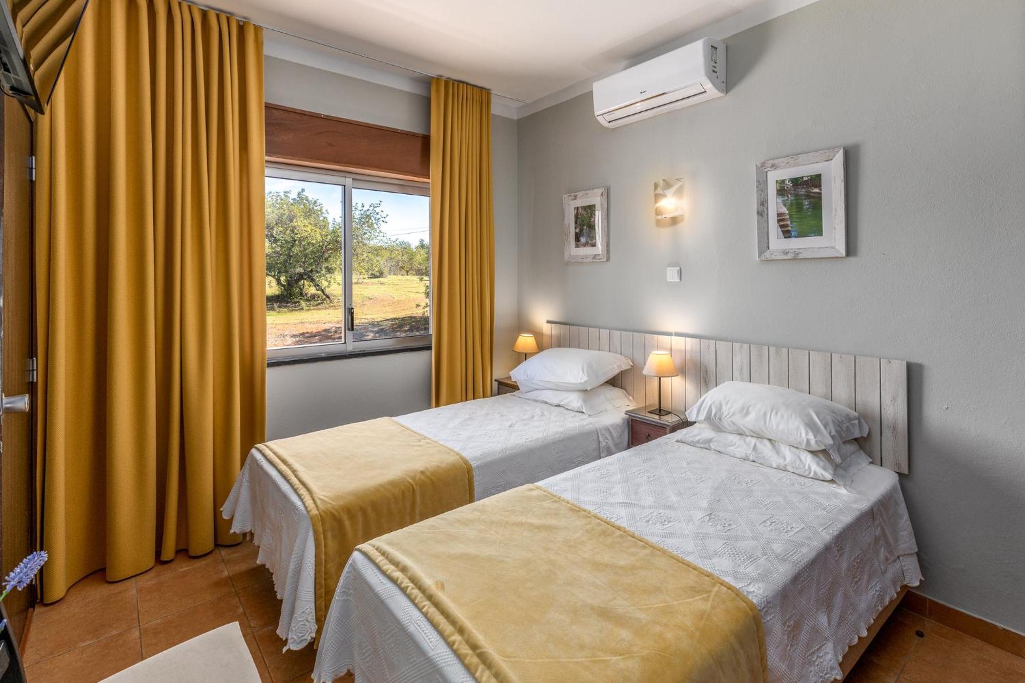 Guest House Oliveira Boliqueime Extérieur photo